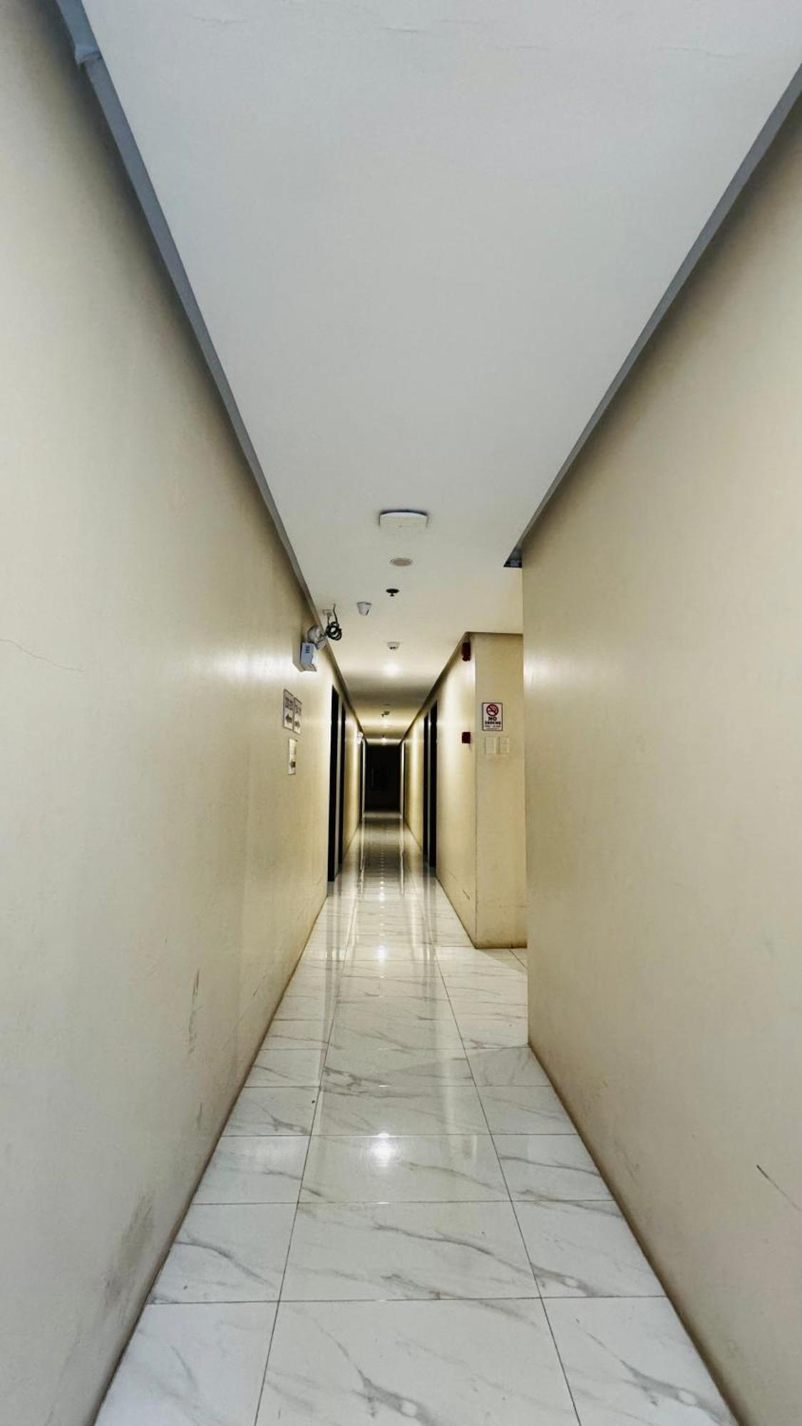 La Anclar Hotel Davao City Eksteriør billede