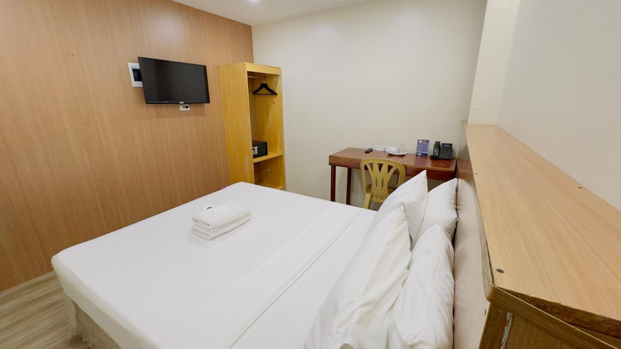 La Anclar Hotel Davao City Eksteriør billede