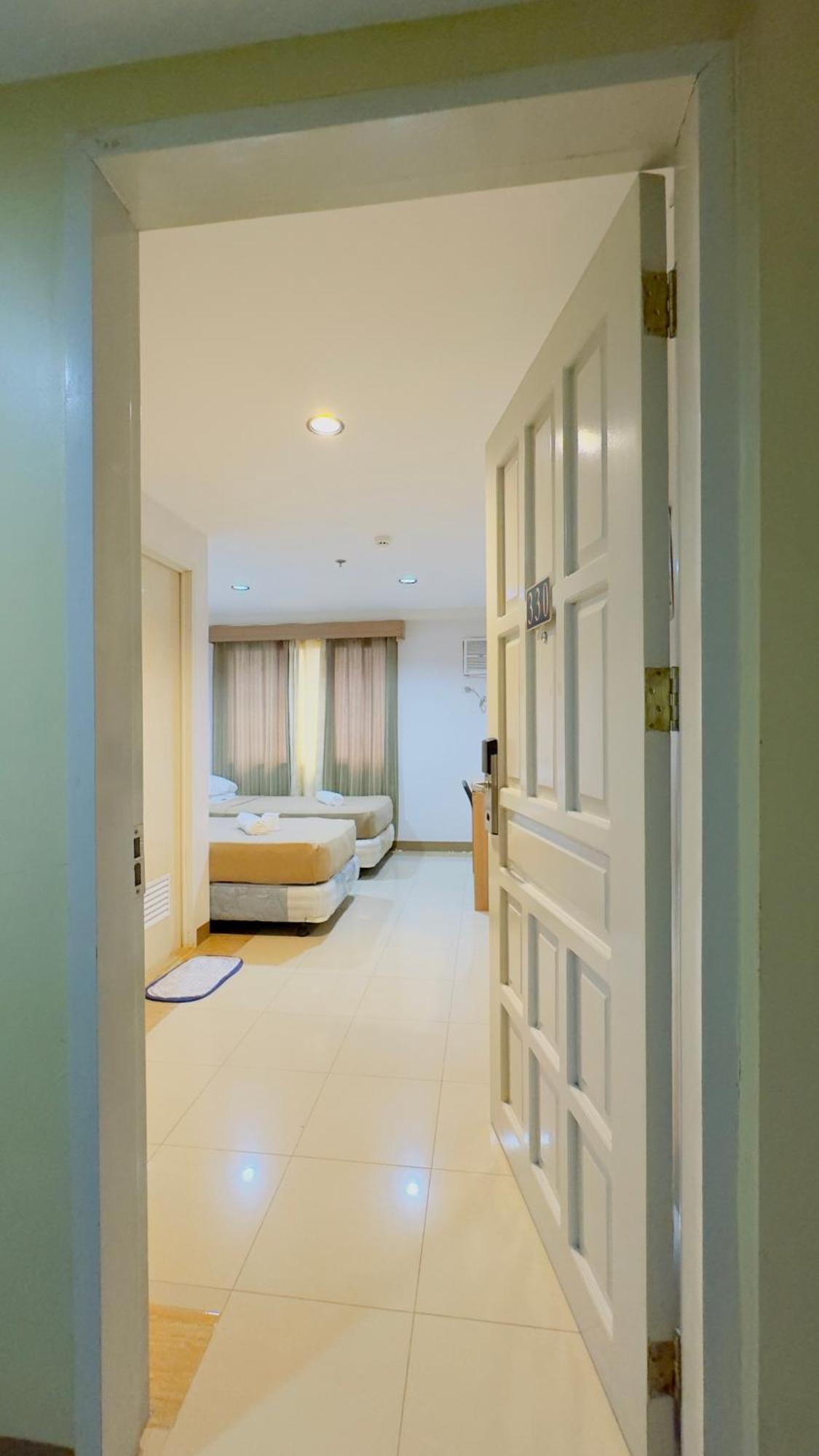 La Anclar Hotel Davao City Eksteriør billede